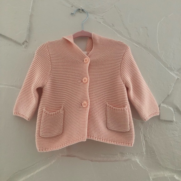 Gap sweater 0-3 months never worn - Picture 3 of 7